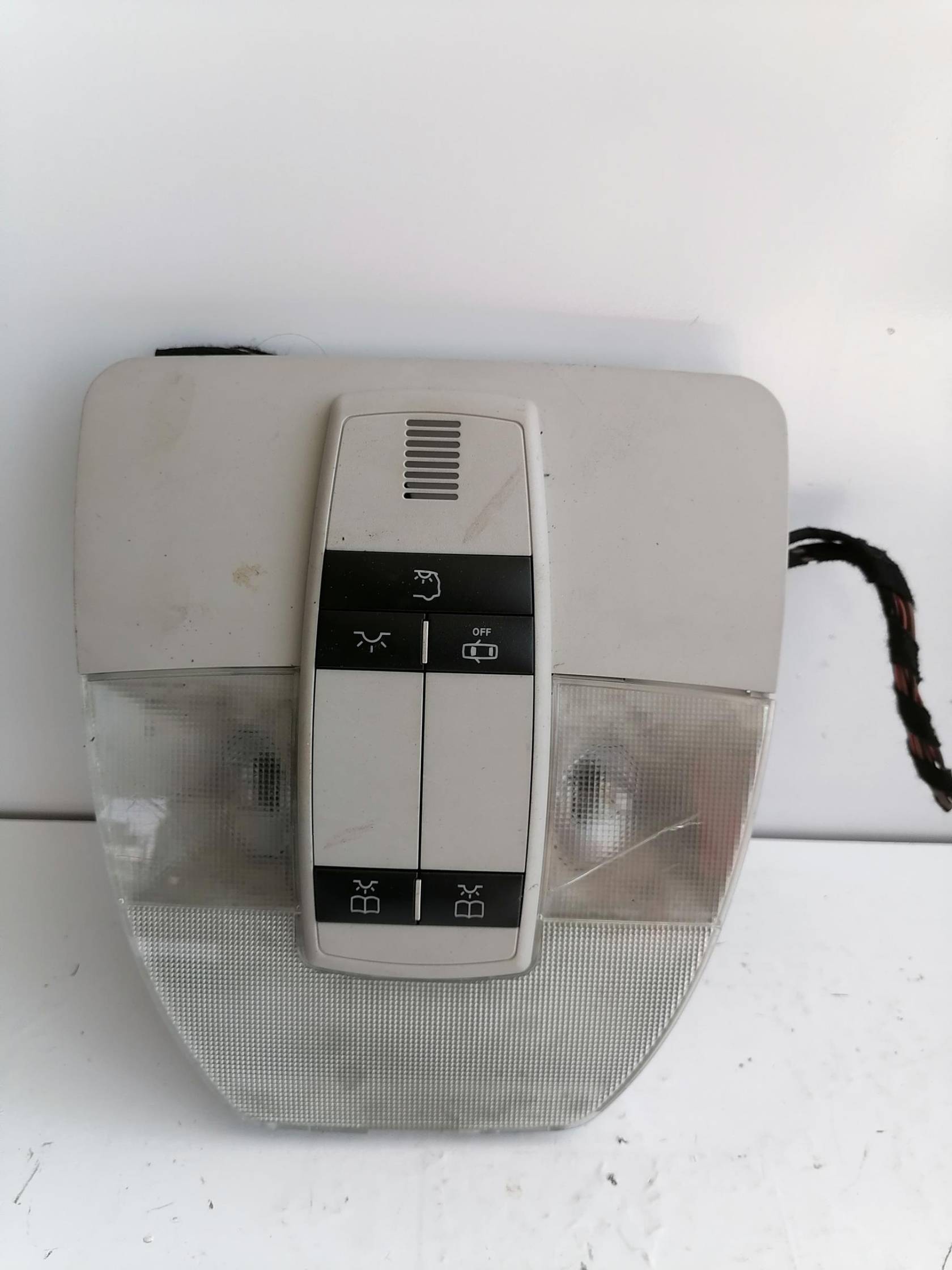 Luce cortesia ant. tetto